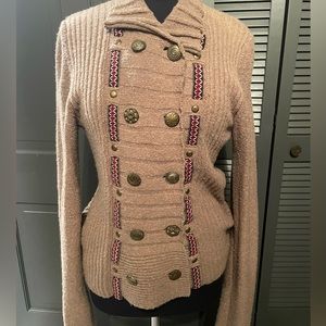 BKE Sweater - Unigue!! Size L